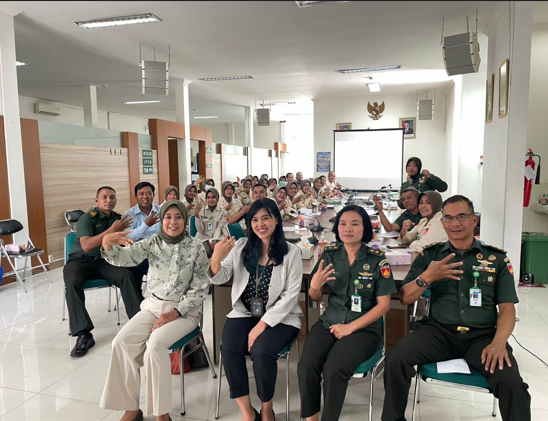 Pelaksanaan Kegiatan Service Excellent Bekerjasama Dengan Bank Mandiri KC Surakarta.